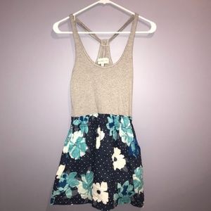 Abercrombie & Fitch Gray/Floral Dress Size M